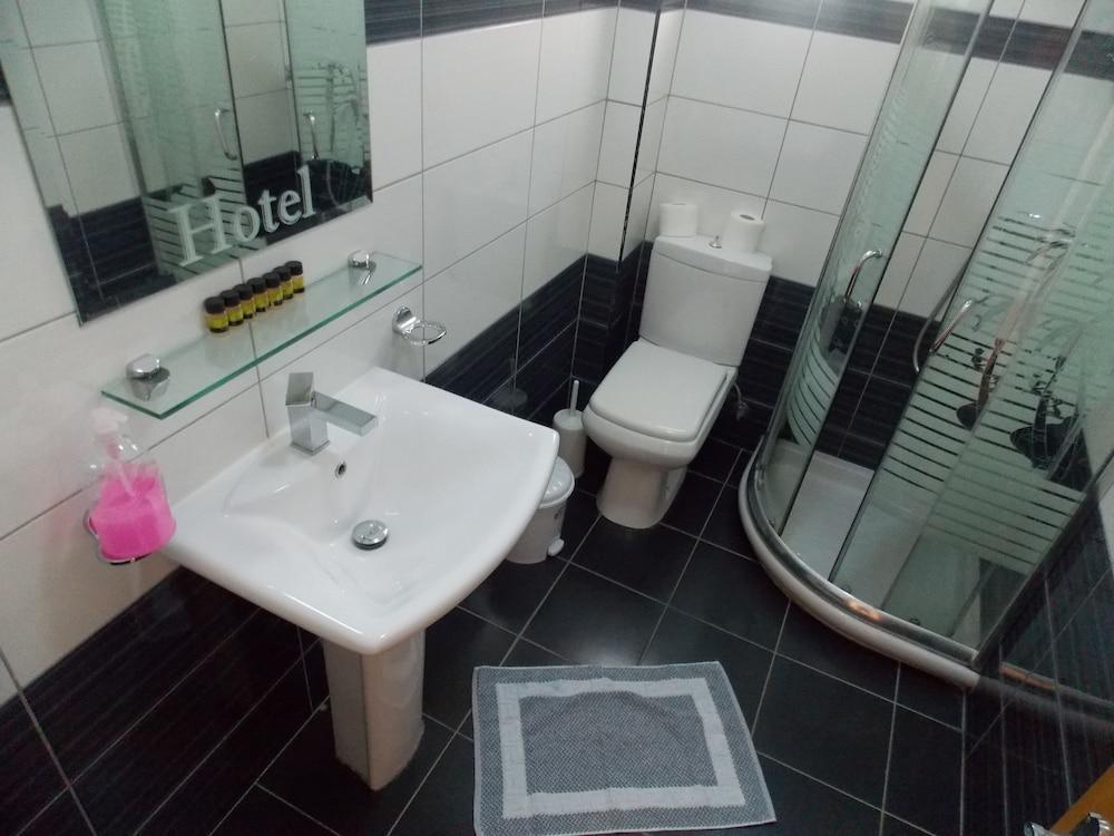 Mucobega Hotel Саранда Экстерьер фото